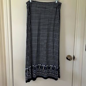 Liz Claiborne skirt! A must have!